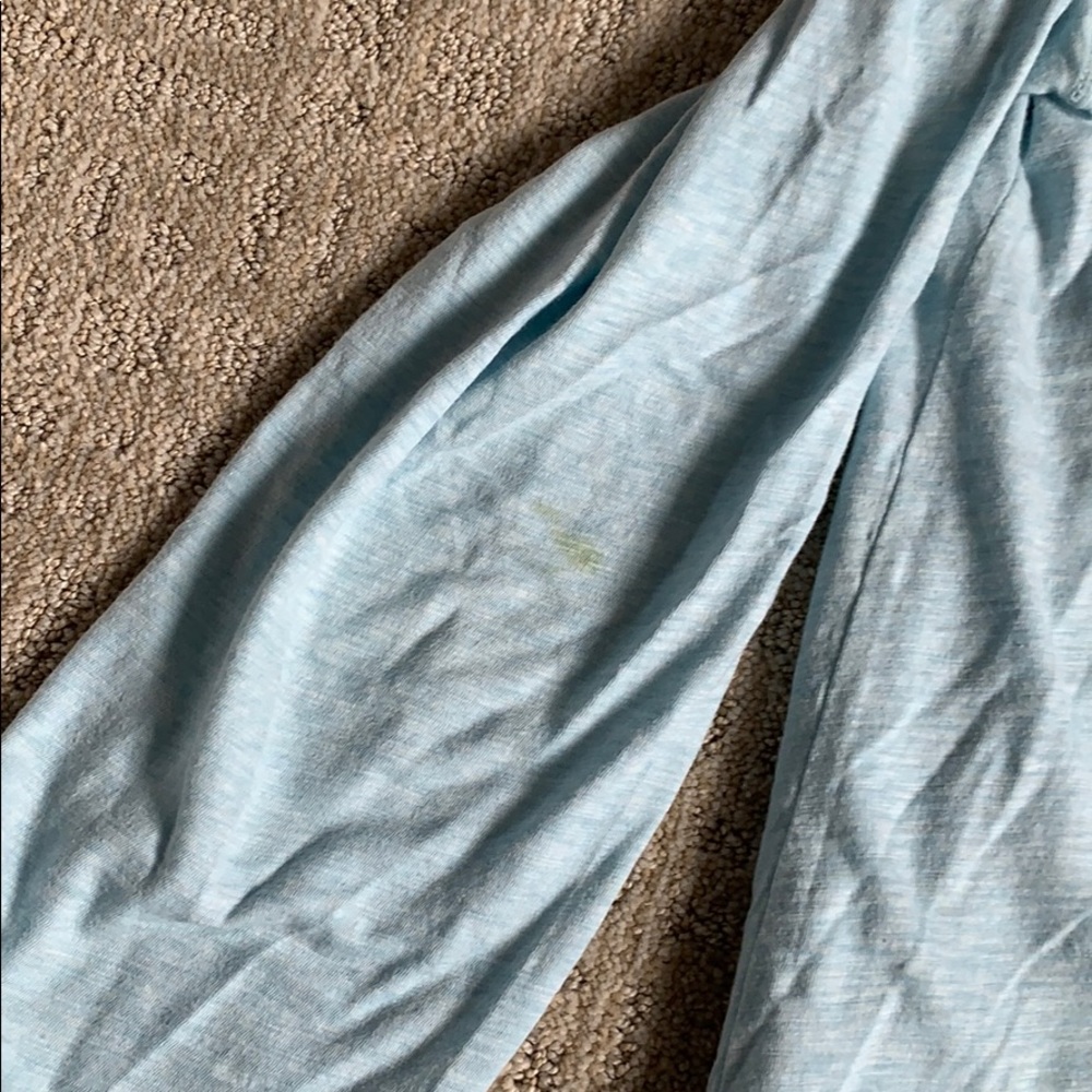 Men’s henley. - Picture 3 of 4